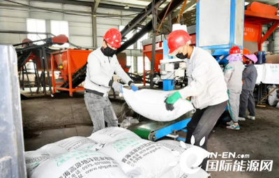 污泥变沃土 青海格尔木的绿色魔法与生物有机肥料的革新之路